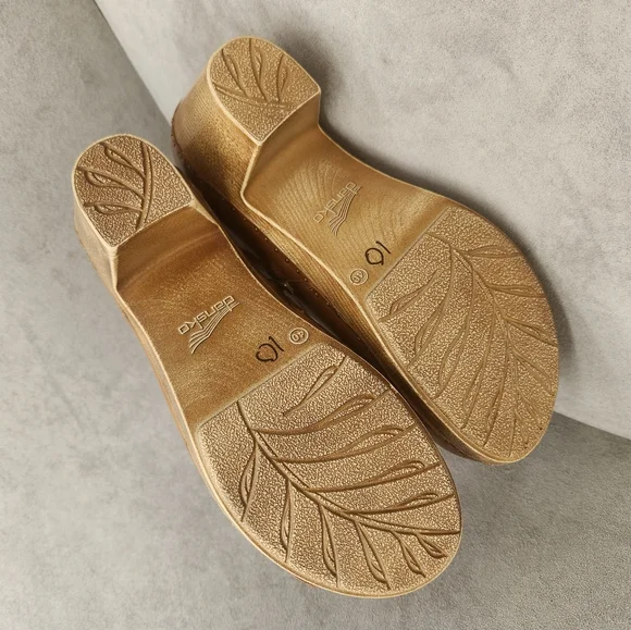 Dansko Ankle Boots 9.5 Tan Leather Shayna Clogs Scandinavian Bohochic New $190 - Picture 15 of 16